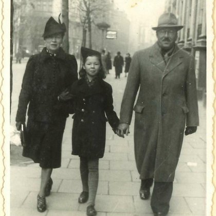 Jan Kowalewski z żoną Marią i córką Teresą. Bukareszt, 1935 r. 